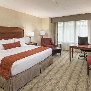 Standard Room King Bed